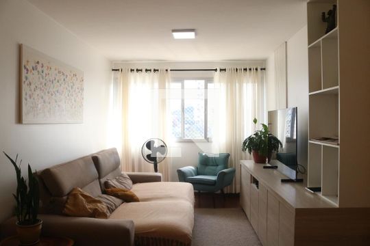 Sala de apartamento à venda com 2 quartos, 88m² em Vila Ipojuca, São Paulo