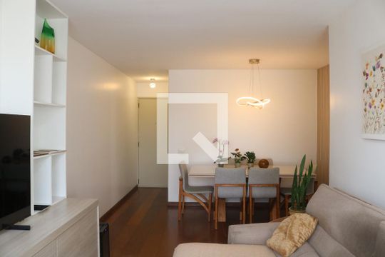 Sala de apartamento à venda com 2 quartos, 88m² em Vila Ipojuca, São Paulo