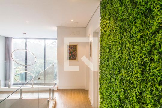Corredor de casa de condomínio à venda com 5 quartos, 441m² em Cidade Tamboré, Santana de Parnaíba