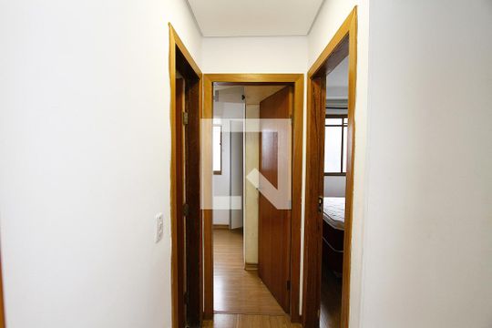 Corredor de apartamento à venda com 3 quartos, 83m² em Alto Caiçaras, Belo Horizonte