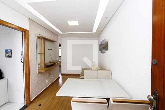 Sala de apartamento à venda com 3 quartos, 83m² em Alto Caiçaras, Belo Horizonte