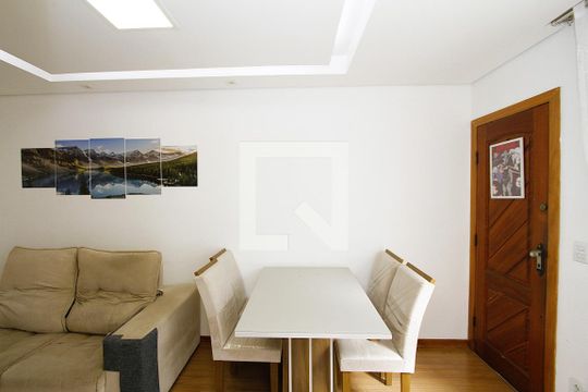 Sala de apartamento à venda com 3 quartos, 83m² em Alto Caiçaras, Belo Horizonte