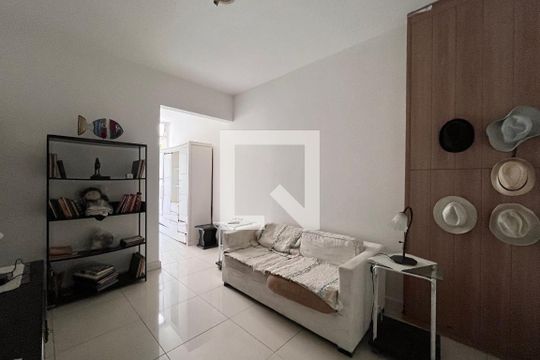 Apartamento à venda com 1 quarto, 46m² em Copacabana, Rio de Janeiro