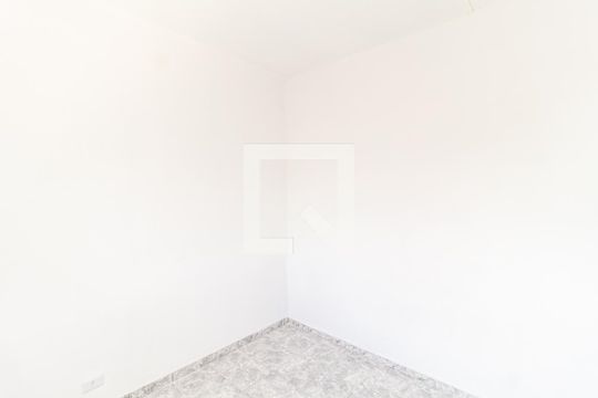 Quarto 1 de casa para alugar com 2 quartos, 67m² em Iapi, Osasco