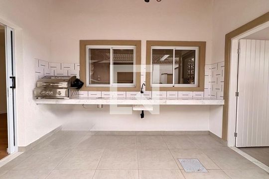 Casa à venda com 3 quartos, 317m² em Aldeia da Serra, Barueri
