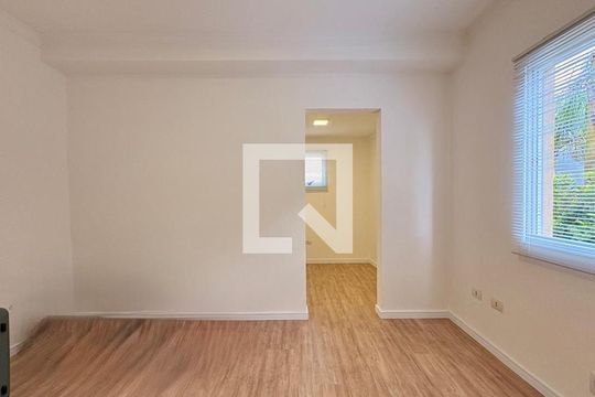 Casa à venda com 3 quartos, 317m² em Aldeia da Serra, Barueri