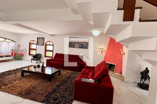 Casa à venda com 4 quartos, 460m² em Residencial das Estrelas, Barueri