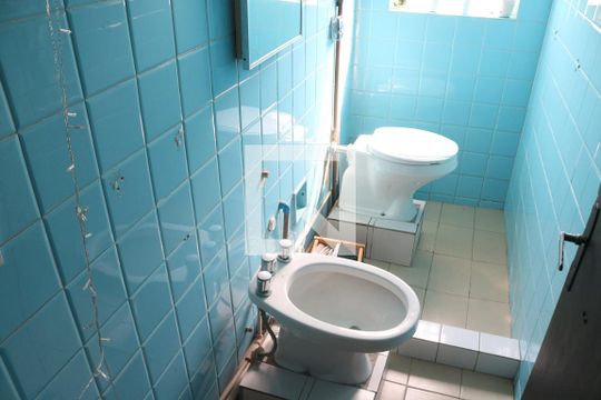 Lavabo de casa à venda com 2 quartos, 250m² em Vila Ipojuca, São Paulo