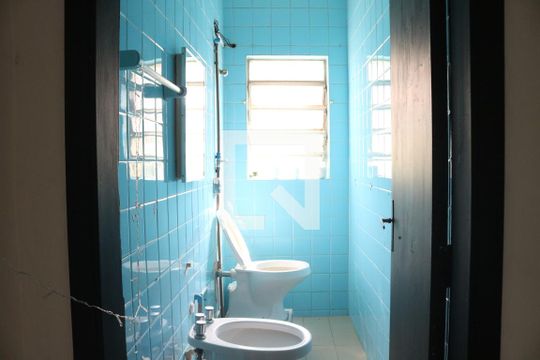 Lavabo de casa à venda com 2 quartos, 250m² em Vila Ipojuca, São Paulo