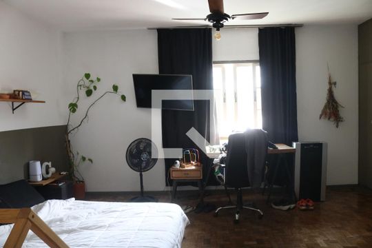 Quarto 1 de casa à venda com 2 quartos, 250m² em Vila Ipojuca, São Paulo