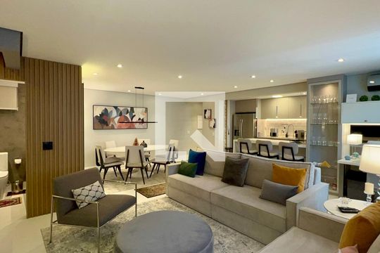 Sala de TV de apartamento à venda com 2 quartos, 125m² em Jardim Paulista, São Paulo