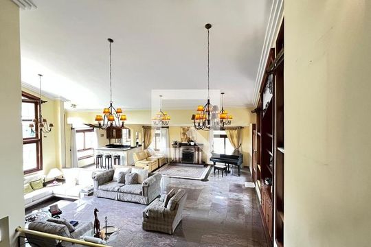 Casa à venda com 4 quartos, 903m² em Residencial das Estrelas, Barueri