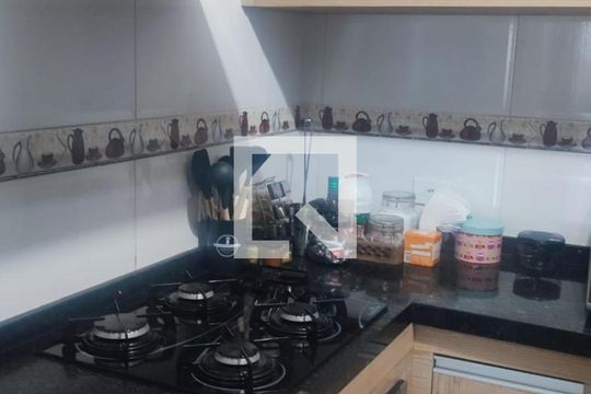 Cozinha de apartamento à venda com 2 quartos, 121m² em Vila Linda, Santo André