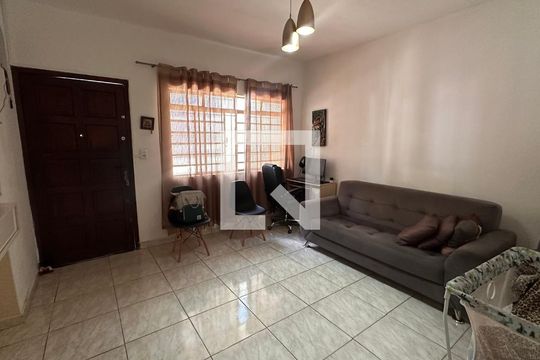 Casa à venda com 2 quartos, 200m² em Vila Cordeiro, São Paulo