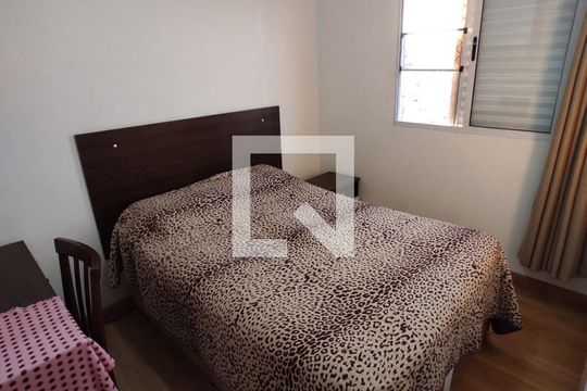 Quarto de apartamento à venda com 2 quartos, 45m² em Parque Guarapiranga, São Paulo