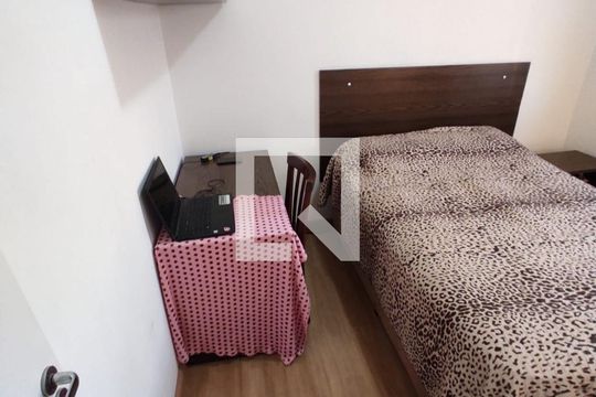 Quarto de apartamento à venda com 2 quartos, 45m² em Parque Guarapiranga, São Paulo