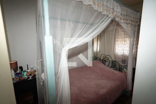 Quarto 1 de apartamento à venda com 3 quartos, 81m² em Higienópolis, Porto Alegre