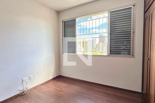 Apartamento à venda com 4 quartos, 179m² em Funcionários, Belo Horizonte