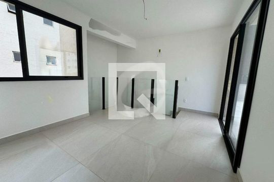 Apartamento à venda com 3 quartos, 133m² em Santo Antônio, Belo Horizonte