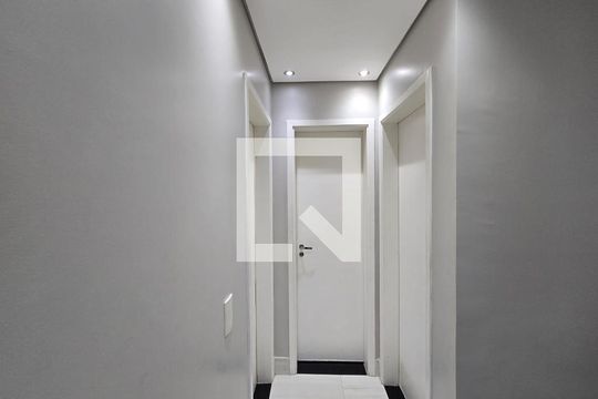 Suíte/ Quarto02/ Banheiro Social de apartamento para alugar com 2 quartos, 80m² em Jardim Flor da Montanha, Guarulhos