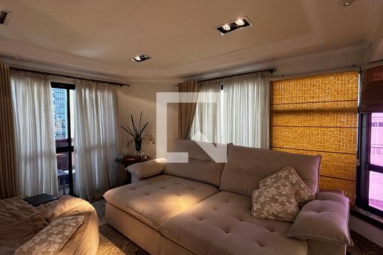 Sala  de apartamento à venda com 3 quartos, 202m² em Jardim, Santo André