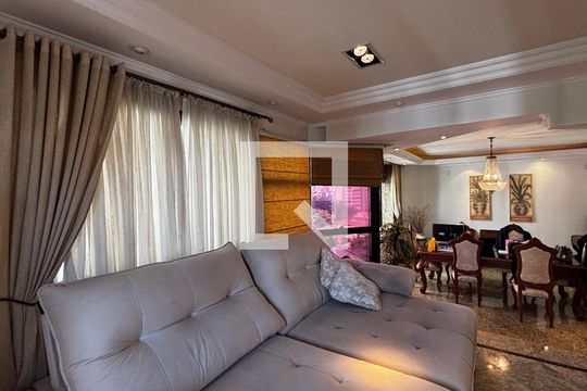 Sala  de apartamento à venda com 3 quartos, 202m² em Jardim, Santo André