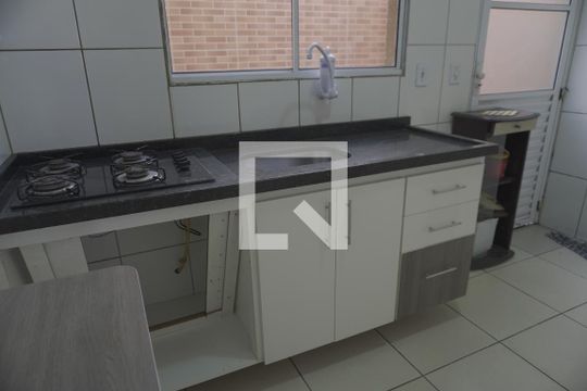 Casa de Condomínio para alugar com 2 quartos, 64m² em Guaianases, São Paulo