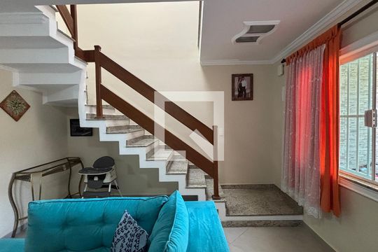 Sala de casa à venda com 3 quartos, 128m² em Santa Terezinha, Santo André
