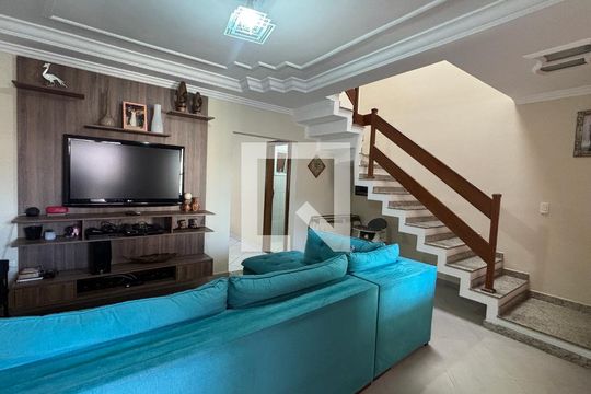 Casa à venda com 3 quartos, 128m² em Santa Terezinha, Santo André