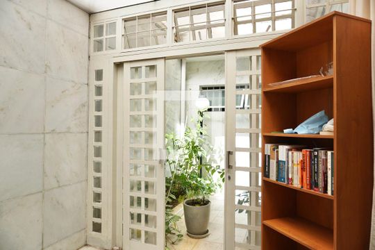 Sala 2 de apartamento à venda com 2 quartos, 178m² em Funcionários, Belo Horizonte