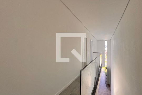 Corredor de apartamento à venda com 3 quartos, 255m² em Guaratiba, Rio de Janeiro