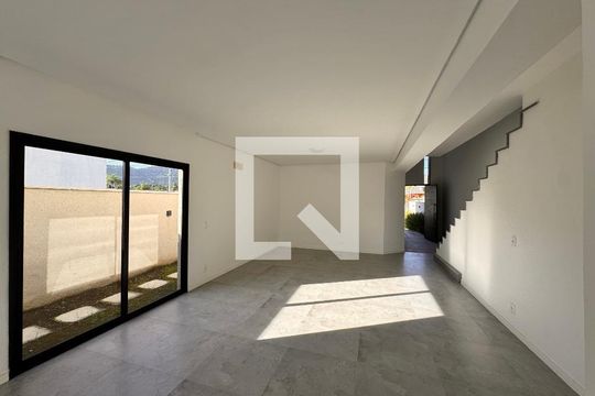Sala de apartamento à venda com 3 quartos, 255m² em Guaratiba, Rio de Janeiro