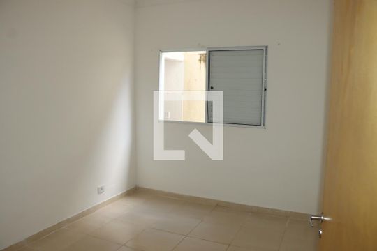 Quarto  de casa de condomínio para alugar com 3 quartos, 77m² em Jardim Nova Coimbra, Cotia