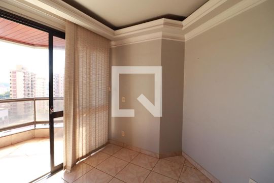 Apartamento para alugar com 3 quartos, 133m² em Vila Seixas, Ribeirão Preto