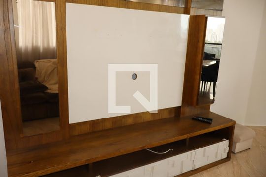Apartamento para alugar com 3 quartos, 137m² em Jardim Avelino, São Paulo