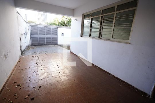 Casa à venda com 3 quartos, 160m² em Coimbra, Goiânia