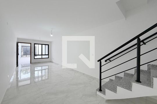 Casa à venda com 3 quartos, 120m² em Vila Prudente, São Paulo