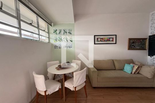 Apartamento para alugar com 2 quartos, 60m² em Santa Cecilia, São Paulo