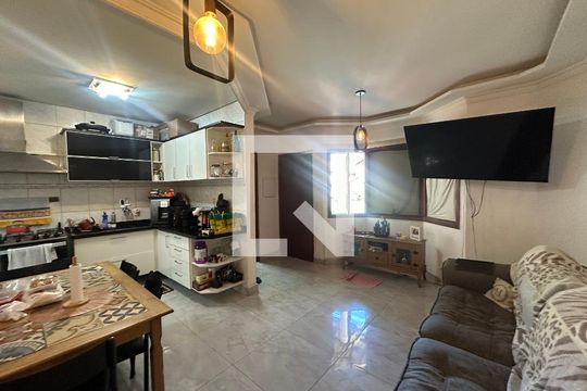 Sala de casa de condomínio à venda com 2 quartos, 71m² em Chácaras Marco, Barueri