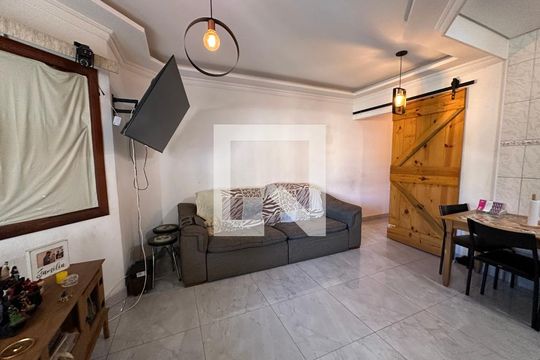 Sala de casa de condomínio à venda com 2 quartos, 71m² em Chácaras Marco, Barueri