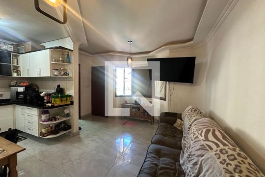 Sala de casa de condomínio à venda com 2 quartos, 71m² em Chácaras Marco, Barueri