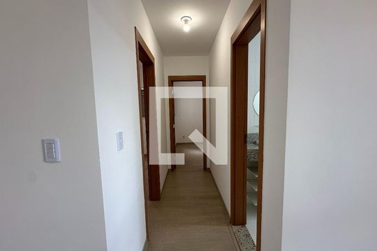 Corredor de apartamento para alugar com 2 quartos, 72m² em Vila Formosa, Jacareí