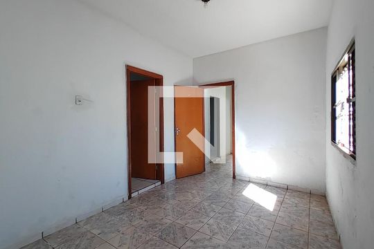 Casa para alugar com 3 quartos, 120m² em São Jorge, Uberlândia