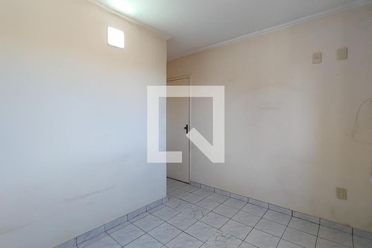 Suíte de apartamento para alugar com 3 quartos, 68m² em Chácaras Tubalina e Quartel, Uberlândia