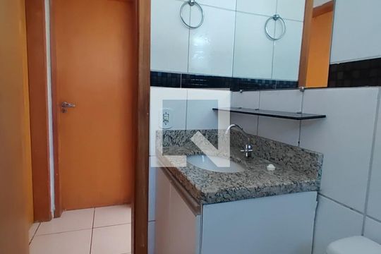 Apartamento para alugar com 2 quartos, 48m² em Chácaras Tubalina e Quartel, Uberlândia