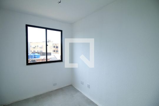 Quarto 2 de apartamento para alugar com 2 quartos, 41m² em Vila Kosmos, Rio de Janeiro
