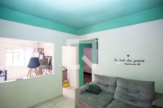 Sala Casa 1 de casa à venda com 5 quartos, 217m² em Centro, Diadema