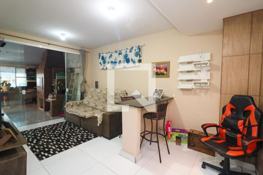 Casa à venda com 5 quartos, 220m² em Belém Velho, Porto Alegre