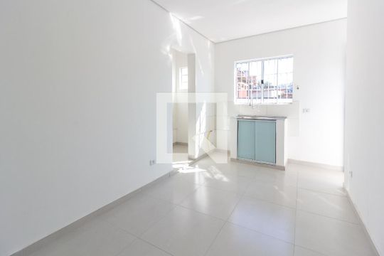 Sala e Cozinha de kitnet/studio para alugar com 1 quarto, 28m² em Jardim Paraiso, Guarulhos