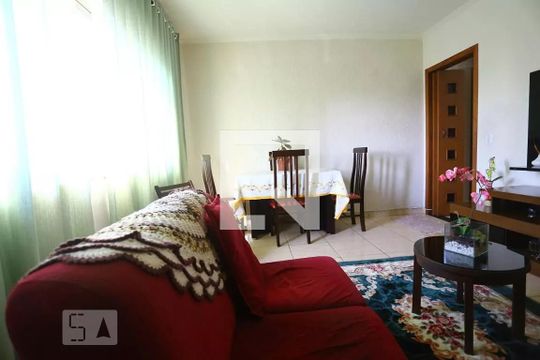 Sala de casa à venda com 2 quartos, 105m² em Bela Vista, Osasco